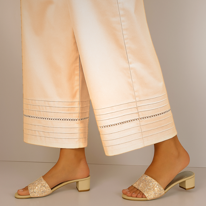 trouser with pintuck pleats and embroidery line ivory